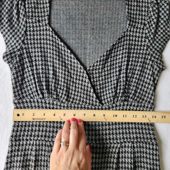 Banana Republic Houndstooth Checkered Dress Black Gray Short Sleeves Medium - Picture 14 of 14